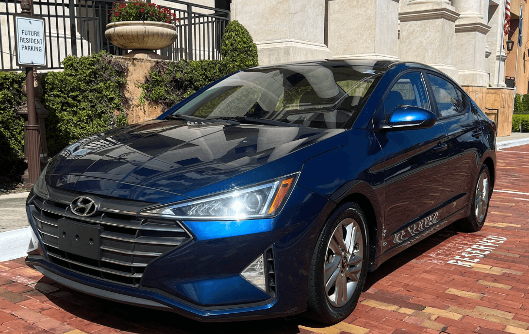Hyundai Elantra  for rent in Orlando