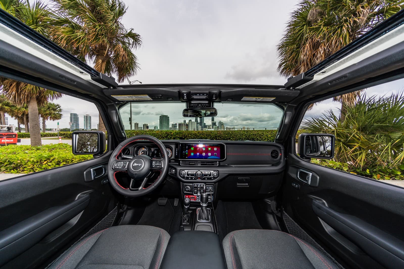 Jeep Wrangler JL Convertible Black/Black - thumbnail 2