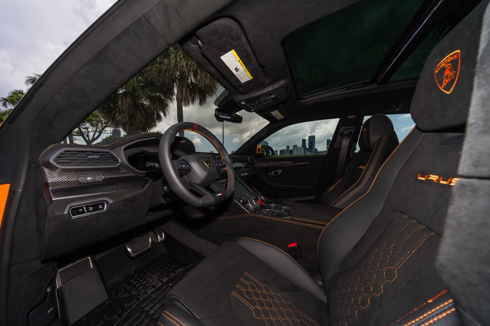 Lamborghini Urus Performante Arancio Borealis/Black - thumbnail 3