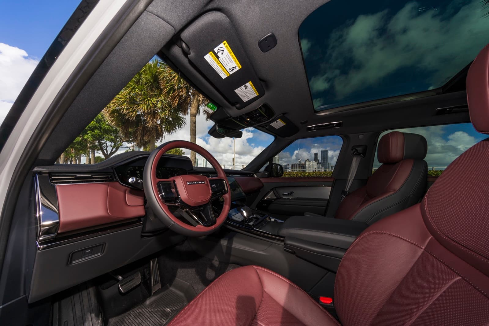 Land Rover Range Rover Sport P400 Dynamic Grey/Red - thumbnail 3