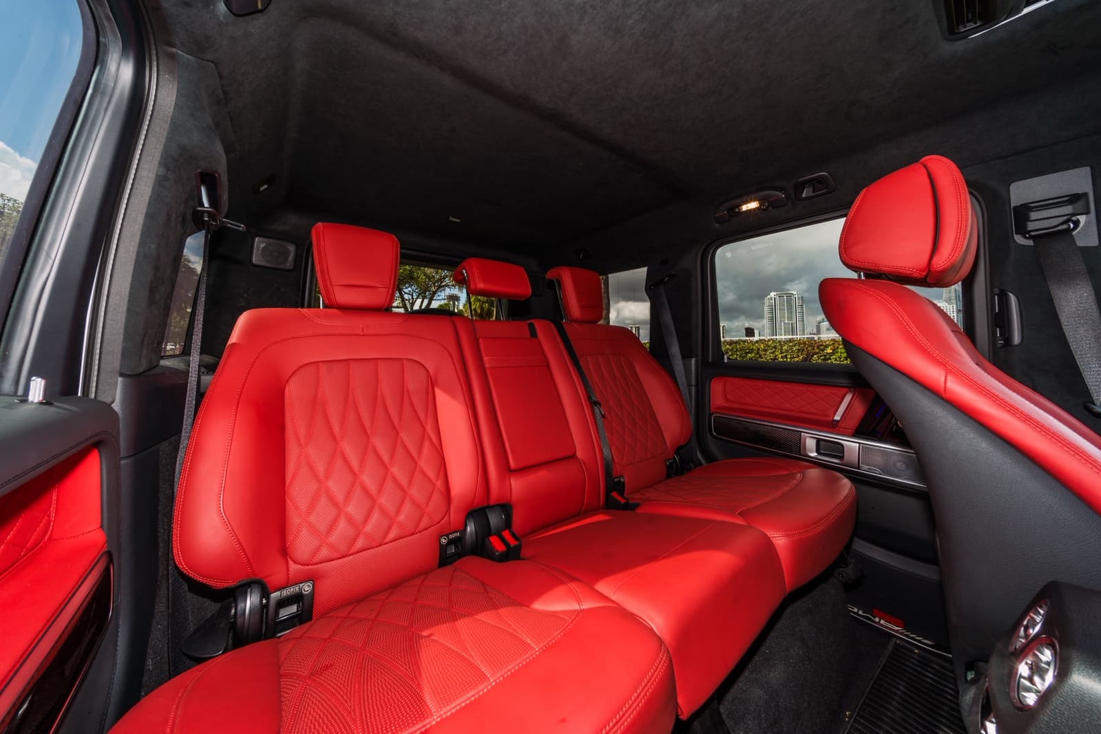 Mercedes-Benz G63 AMG White/Red - thumbnail 9