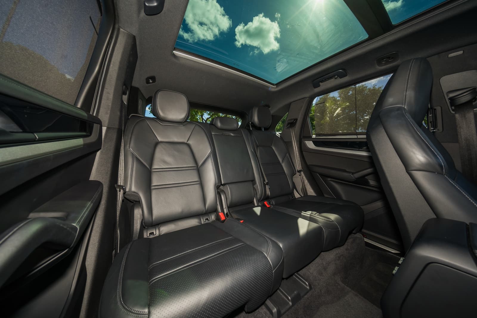 Porsche Cayenne Grey/Black - thumbnail 9