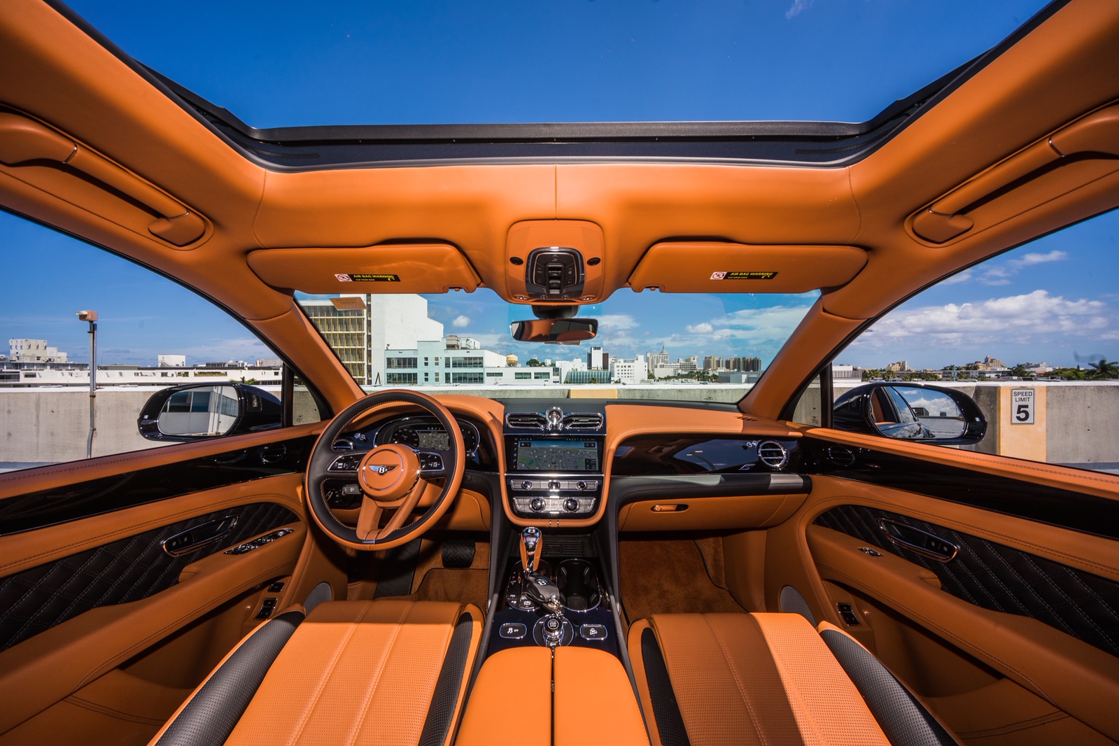 Bentley Bentayga S Black/Brown - thumbnail 4