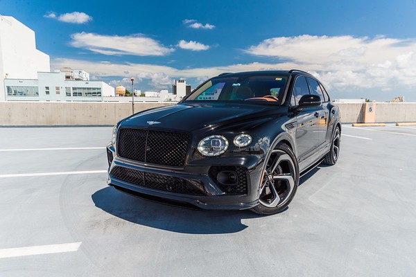 Bentley Bentayga S Black/Brown for rent in Miami