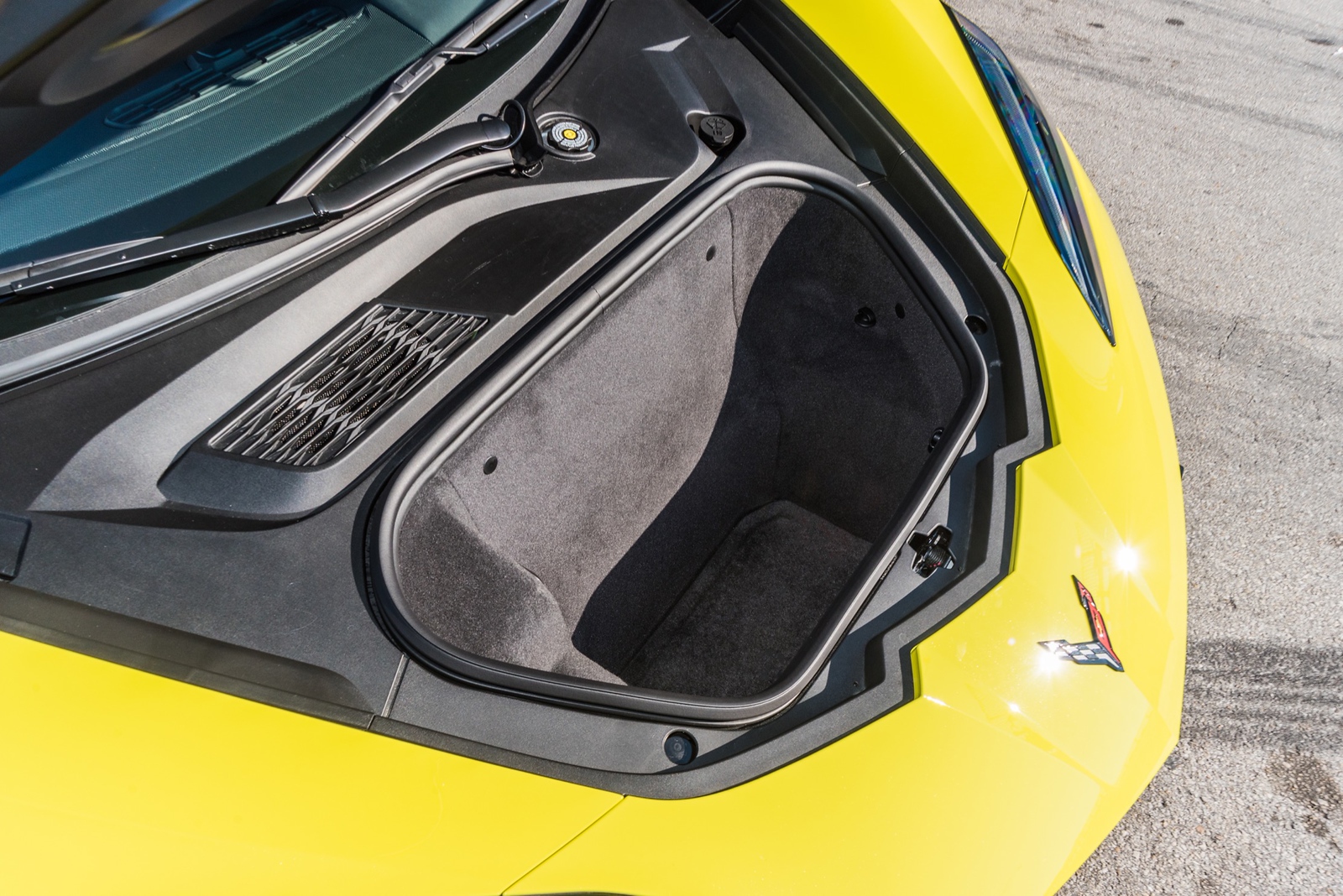 Chevrolet Corvette C8 Convertible Yellow/Black - thumbnail 9