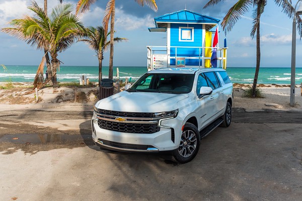 Chevrolet Suburban White/Black for rent in Miami