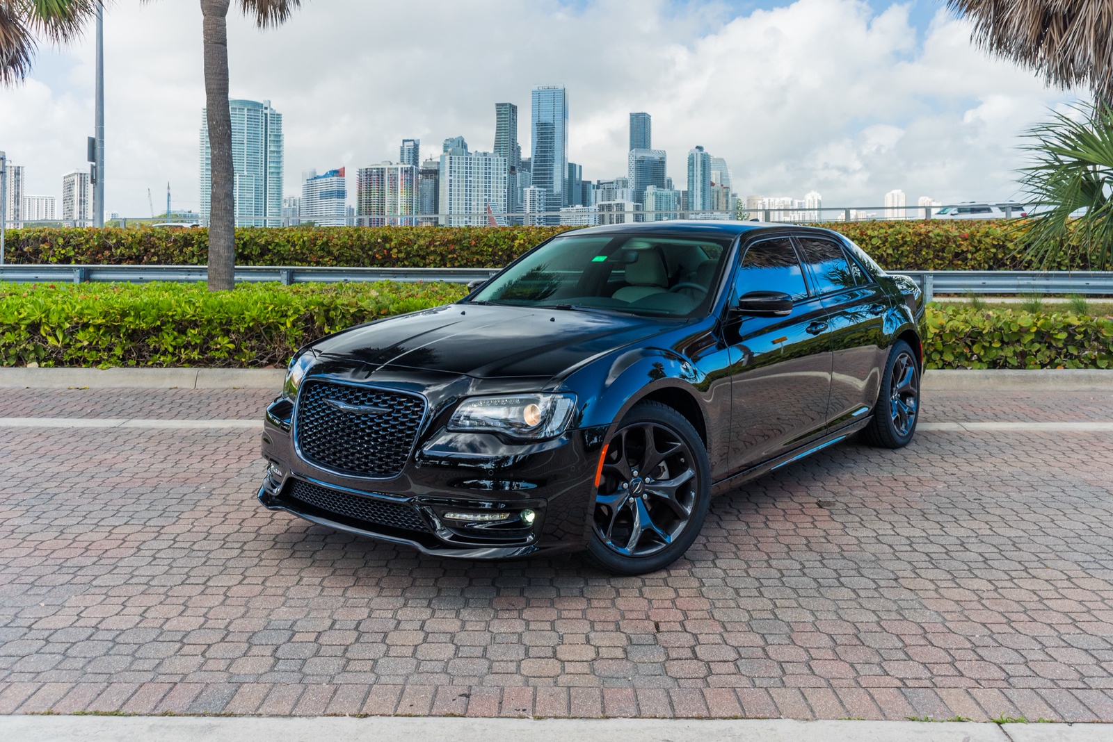 Chrysler 300C Black/Cream - thumbnail 8
