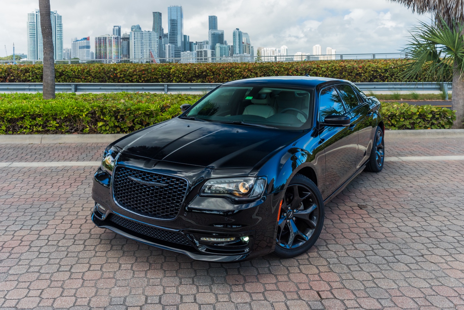 Chrysler 300C Black/Cream - thumbnail 9