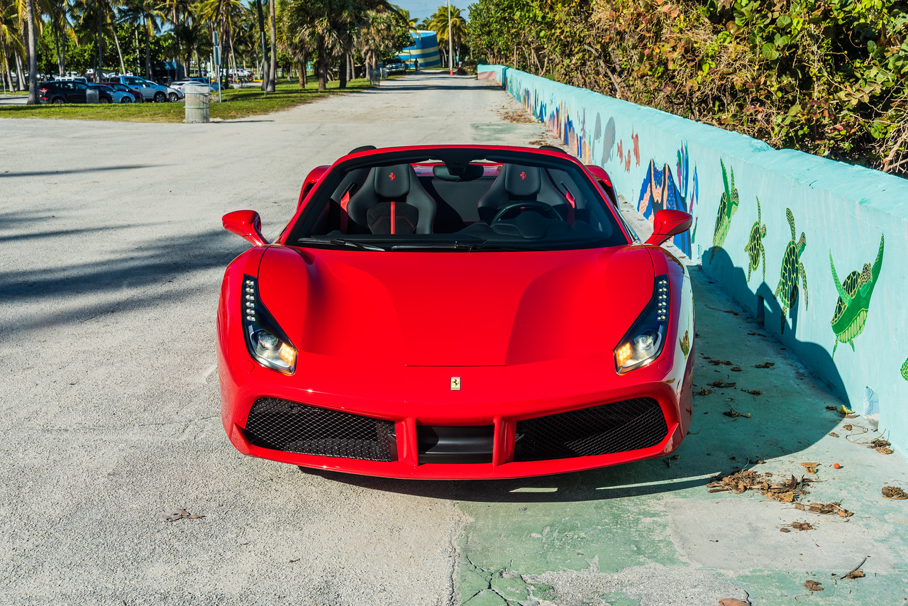 Ferrari 488 Spider Rosso Corsa - thumbnail 2