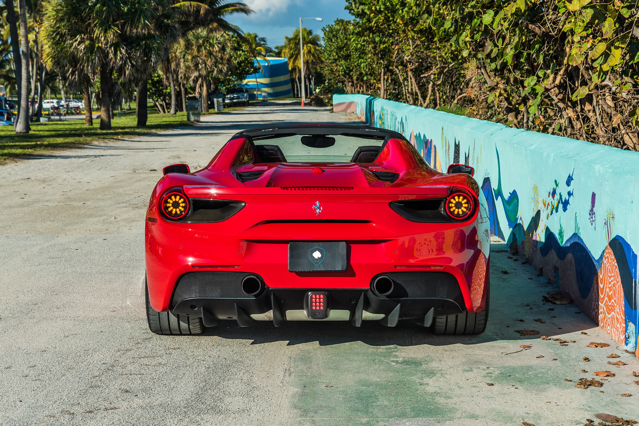 Ferrari 488 Spider Rosso Corsa - thumbnail 5