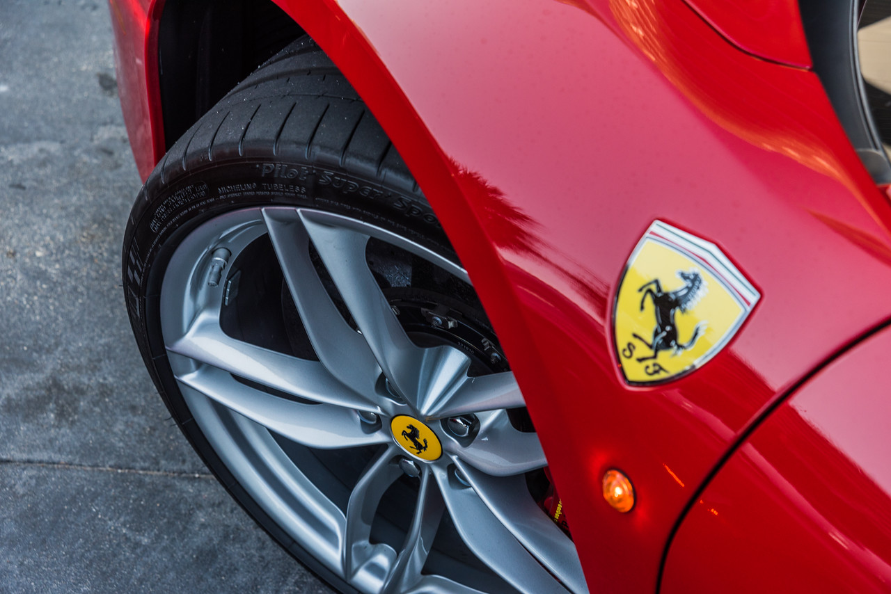Ferrari 488 Spider Rosso Corsa - thumbnail 8