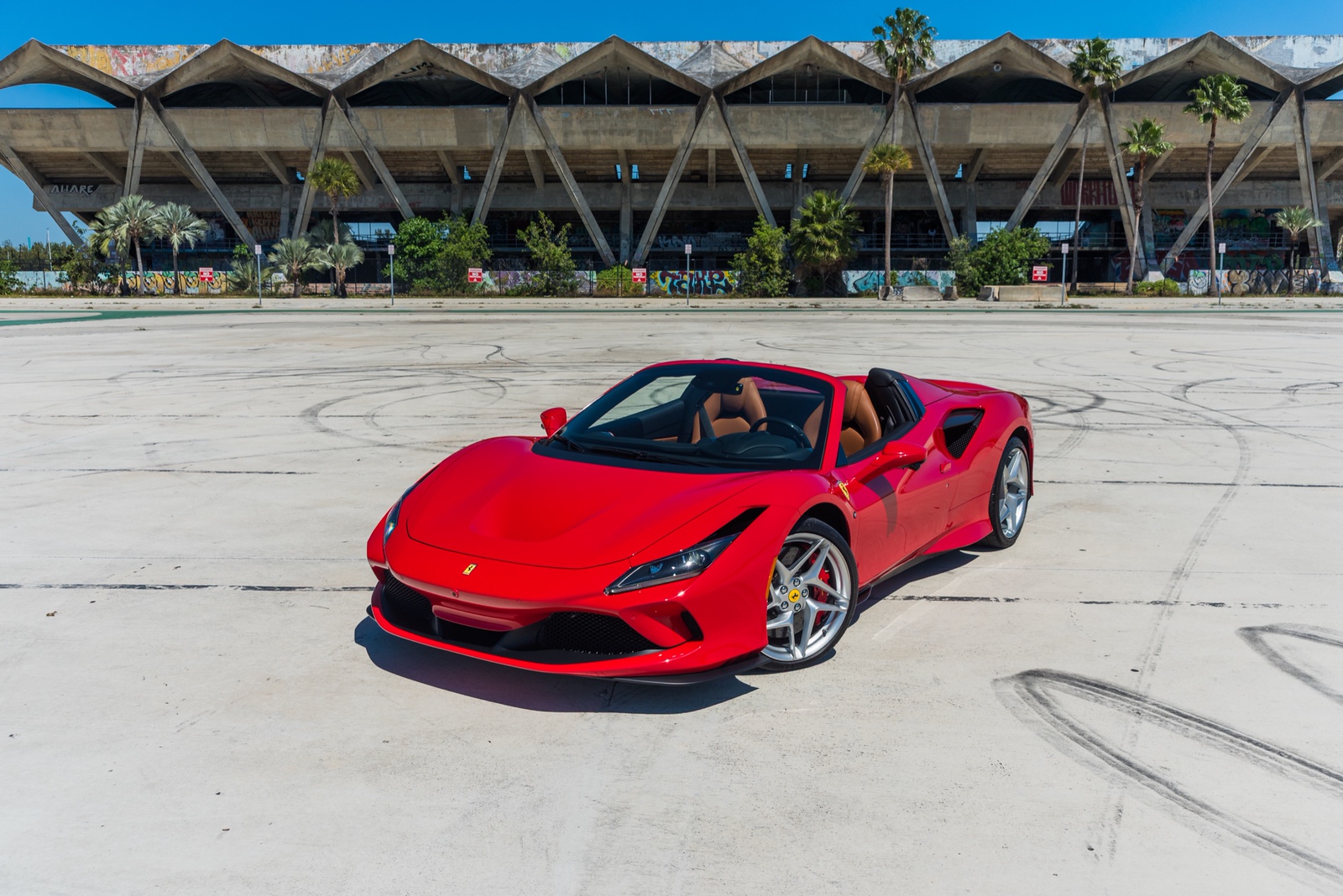 Ferrari F8 Tributo Spider Rosso Corsa/Brown - thumbnail 10