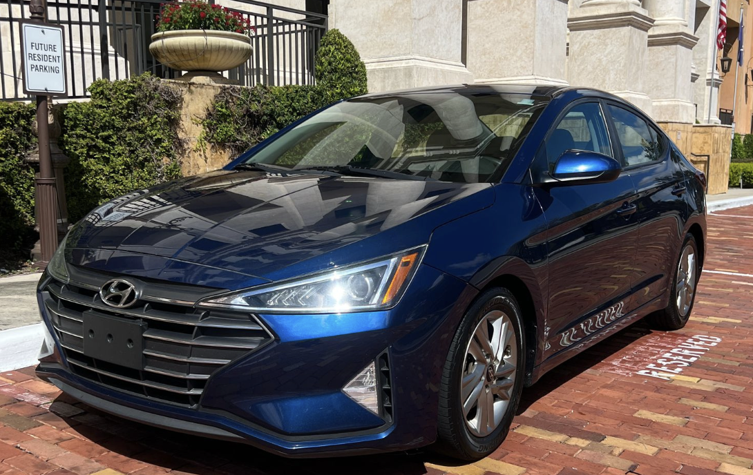 Hyundai Elantra  for rent in Orlando