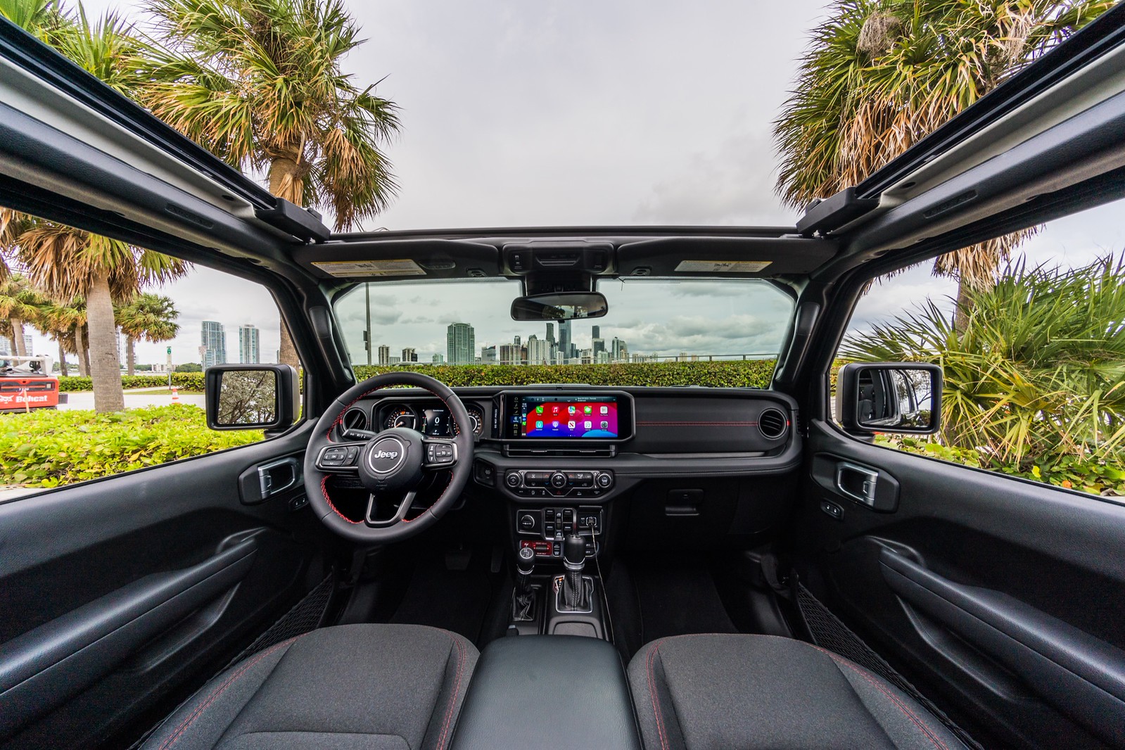 Jeep Wrangler JL Convertible Black/Black - thumbnail 4