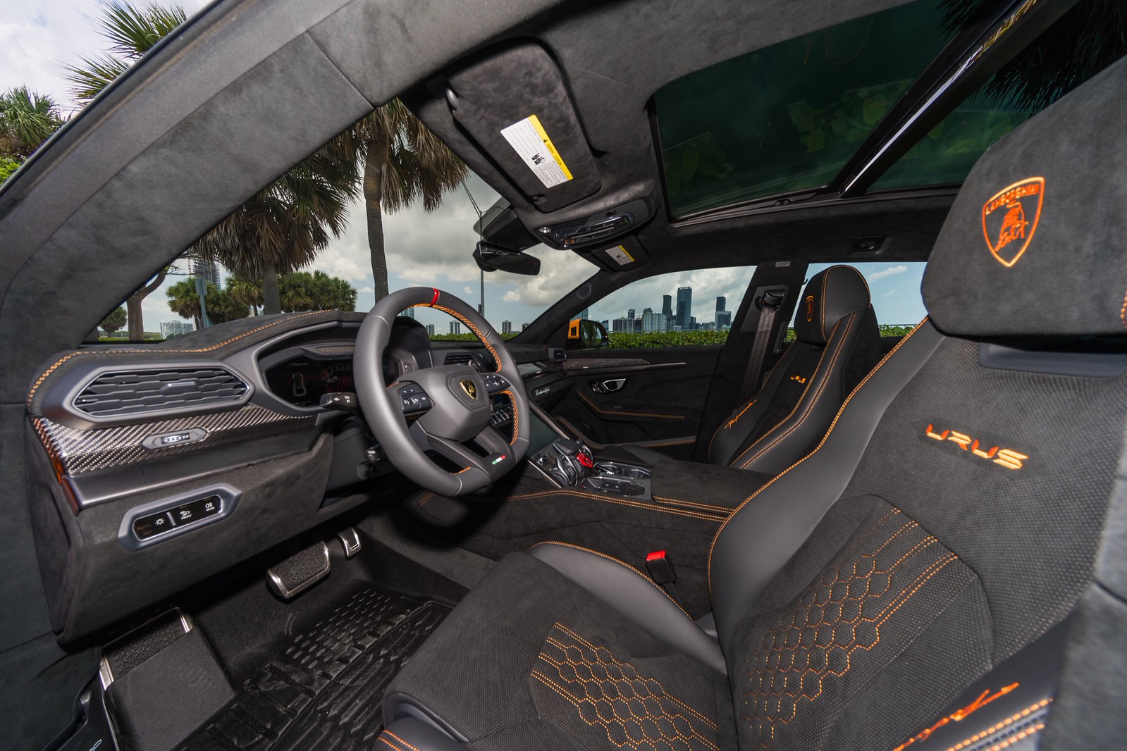 Lamborghini Urus Performante Arancio Borealis/Black - thumbnail 2