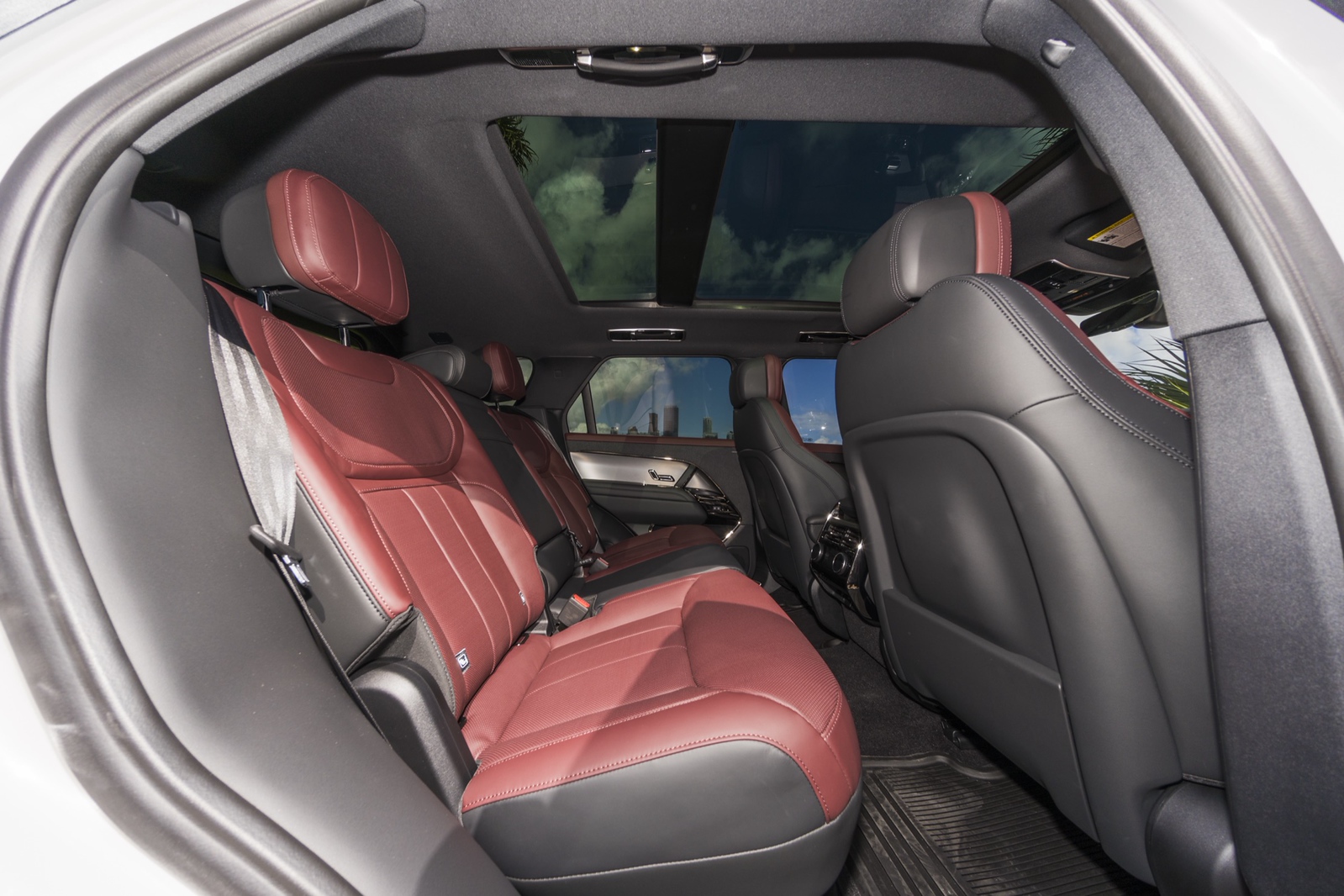 Land Rover Range Rover Sport P400 Dynamic Grey/Red - thumbnail 9