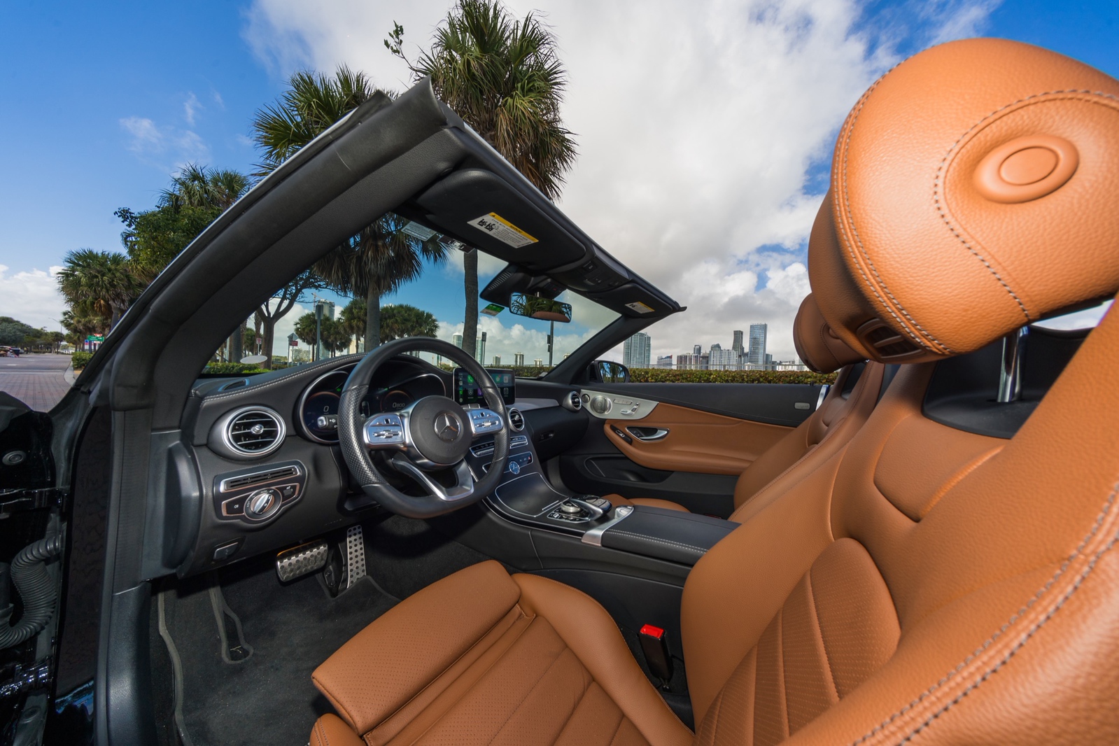 Mercedes-Benz C300 Convertible Black/Brown - thumbnail 2