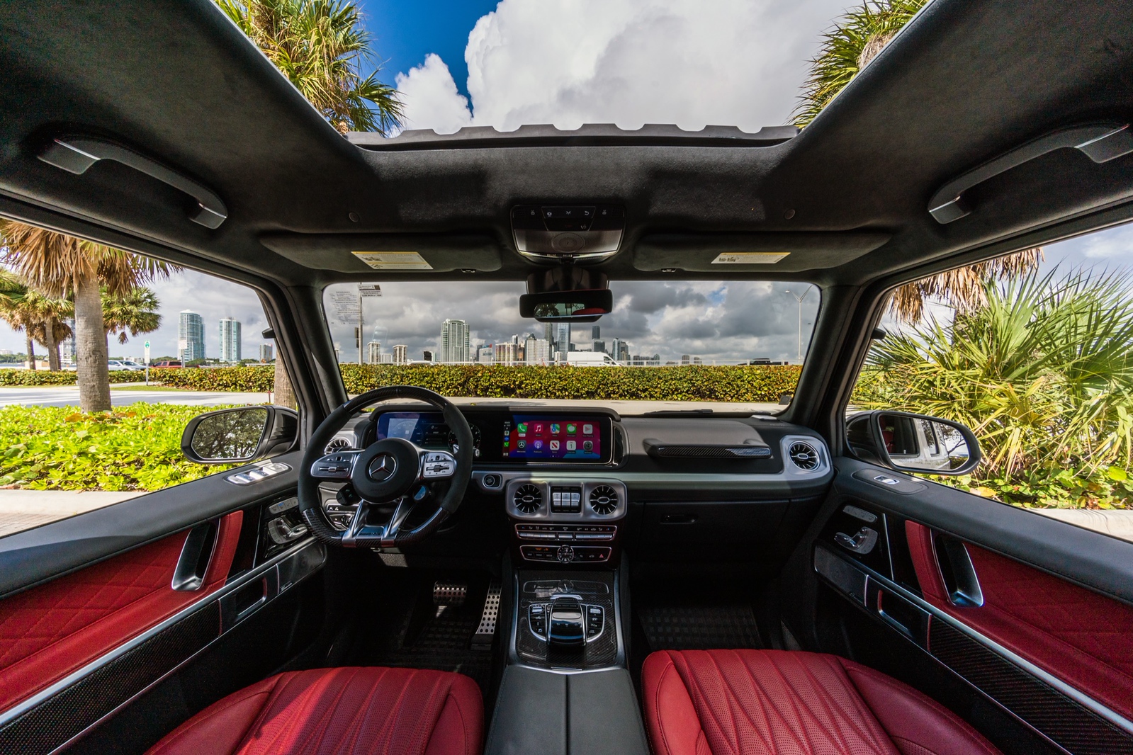 Mercedes-Benz G63 AMG White/Red - thumbnail 4