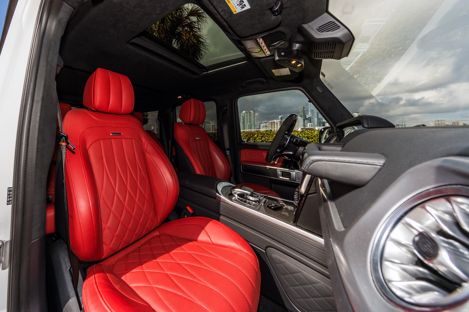 Mercedes-Benz G63 AMG White/Red - thumbnail 5