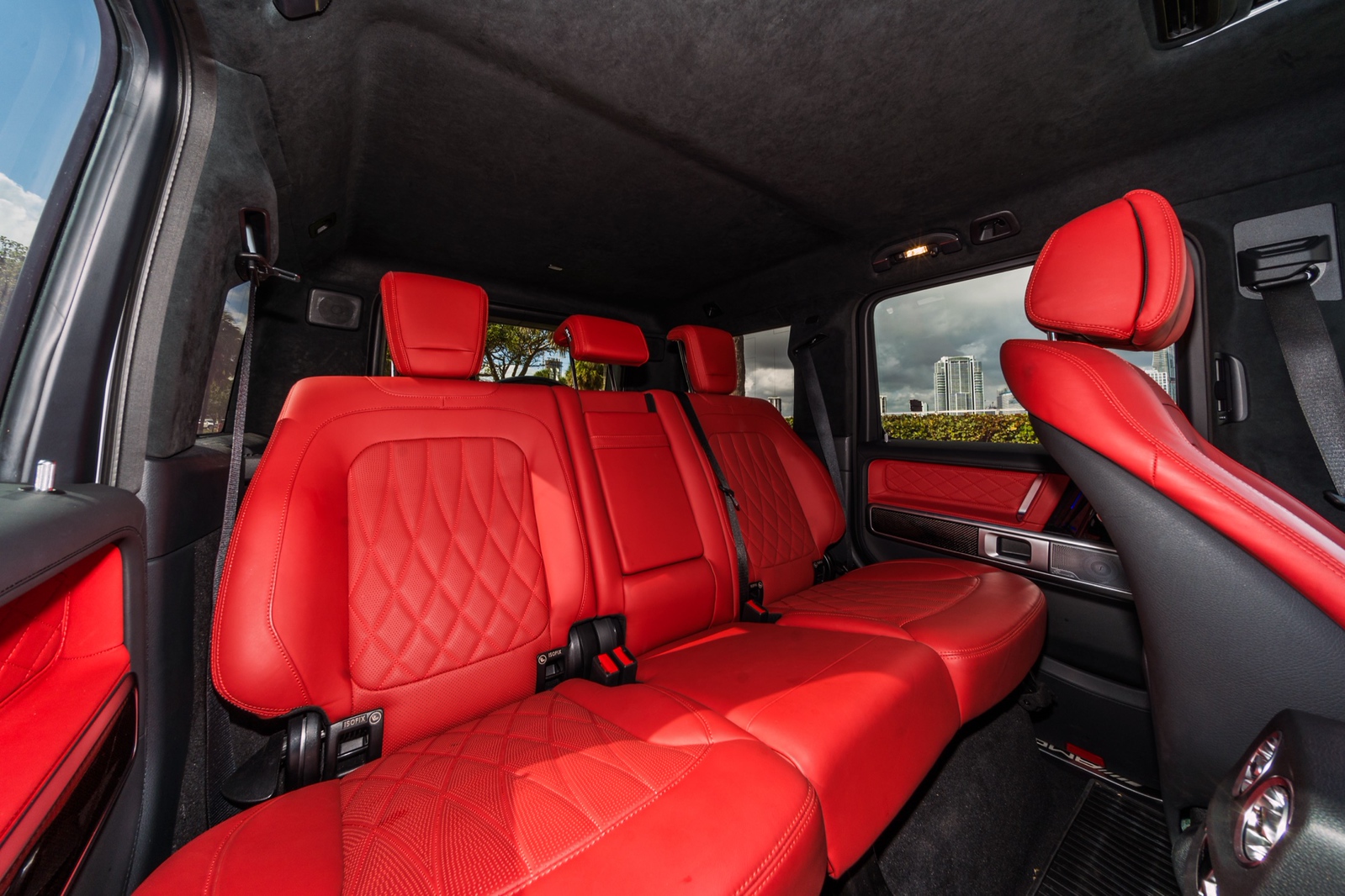 Mercedes-Benz G63 AMG White/Red - thumbnail 9