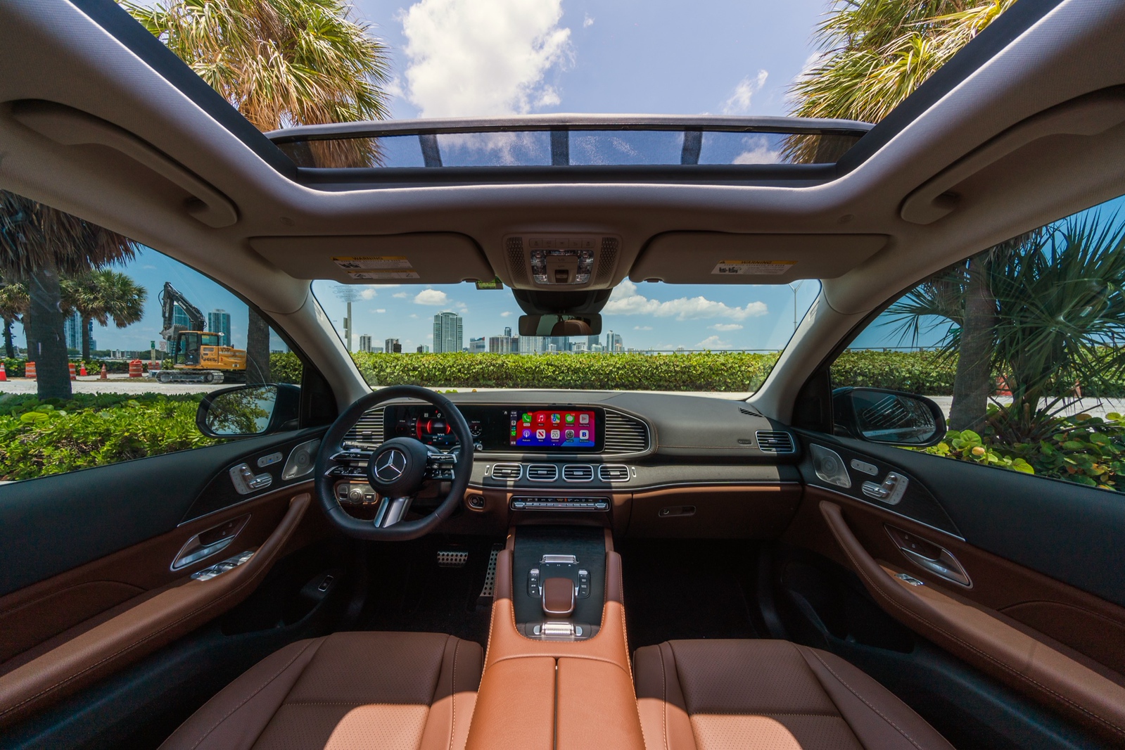Mercedes-Benz GLS450 Black/Brown - thumbnail 2