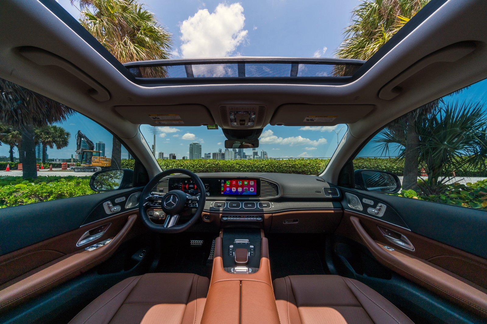 Mercedes-Benz GLS450 Black/Brown - thumbnail 3