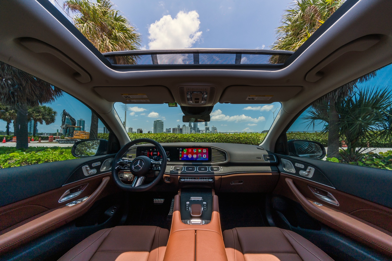 Mercedes-Benz GLS450 Black/Brown - thumbnail 4