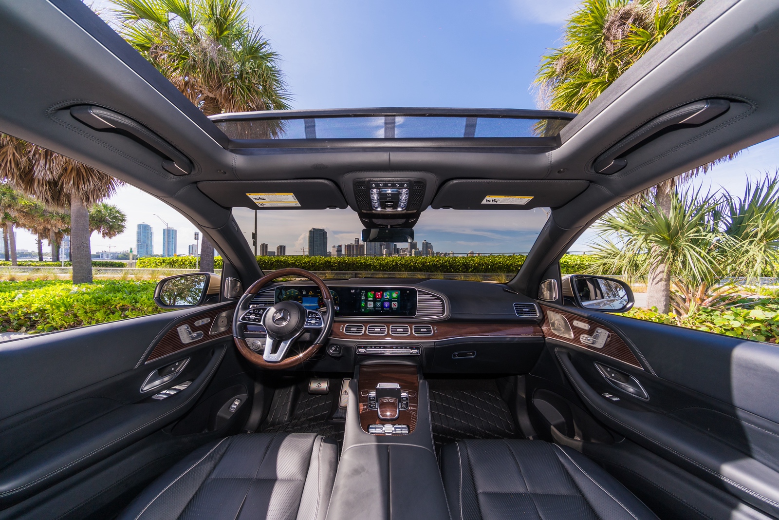 Mercedes-Benz Maybach GLS600 Champagne/Black - thumbnail 5
