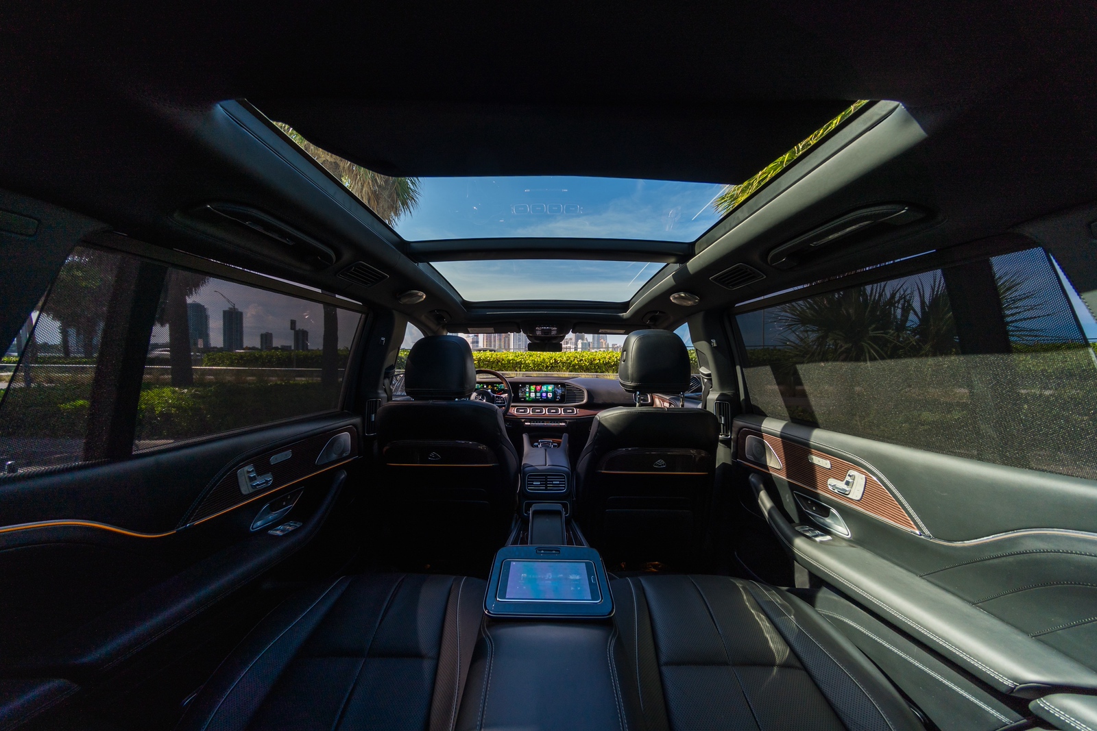 Mercedes-Benz Maybach GLS600 Champagne/Black - thumbnail 8