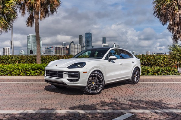 Porsche Cayenne Coupe White/Black for rent in Miami