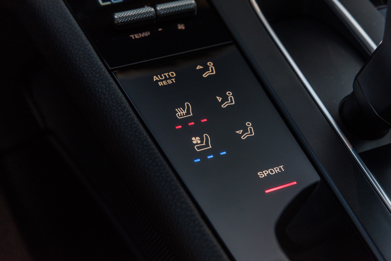 Porsche Macan Black/Black - thumbnail 6
