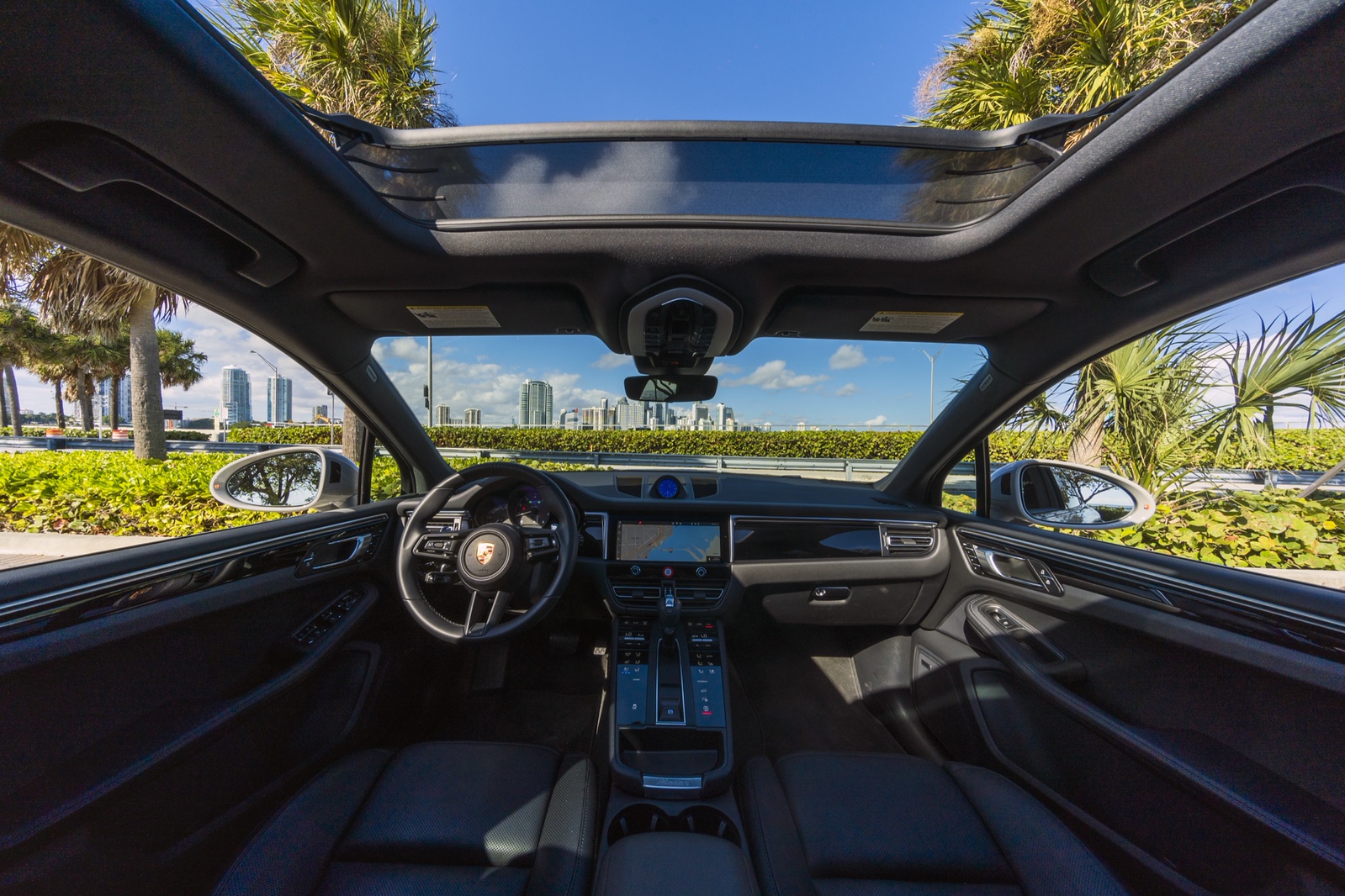 Porsche Macan Grey/Black - thumbnail 2