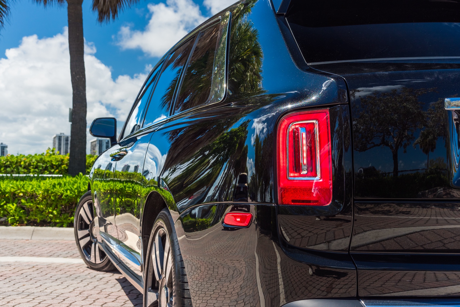 Rolls-Royce Cullinan Black/Brown - thumbnail 7
